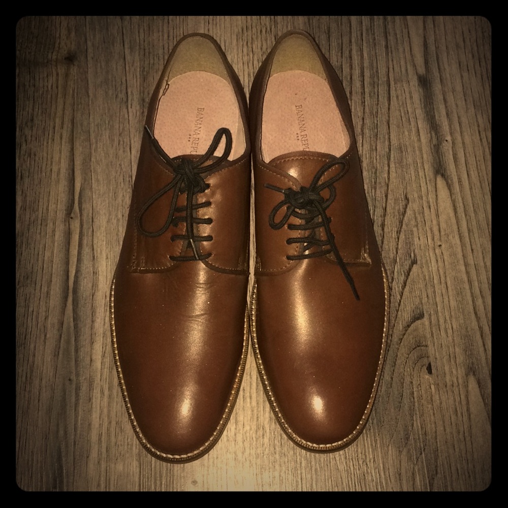 Banana Republic Oxfords